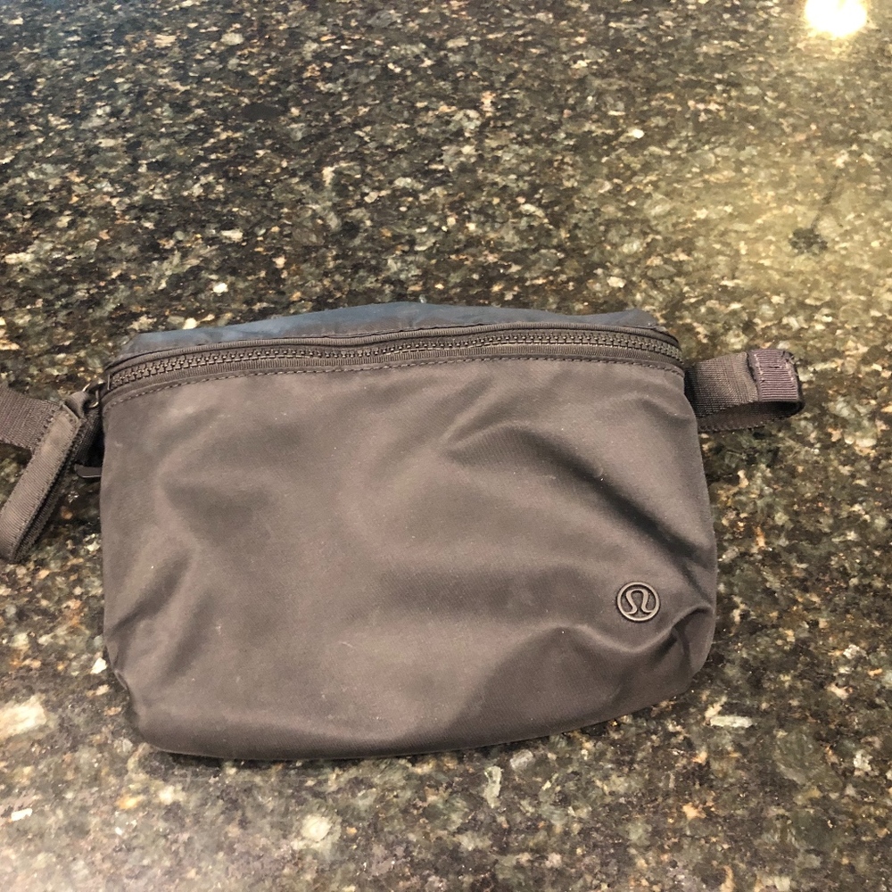 Lululemon Black Fanny Pac
